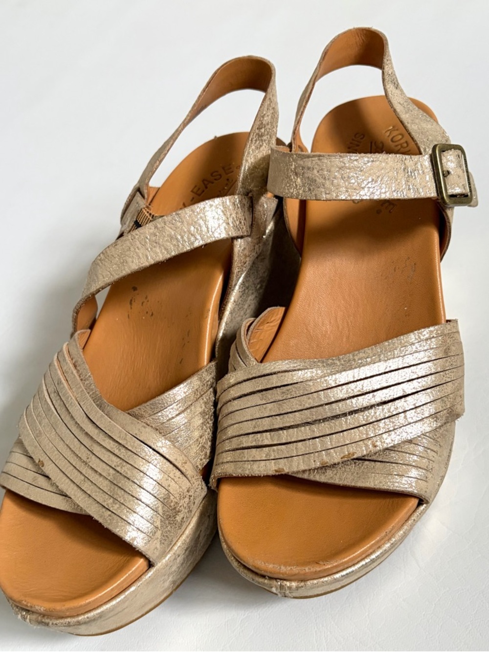 Kork-Ease Women’s Shoes Adelphi Leather Wedge Sandals Gold Boho size 6 - Picture 9 of 15